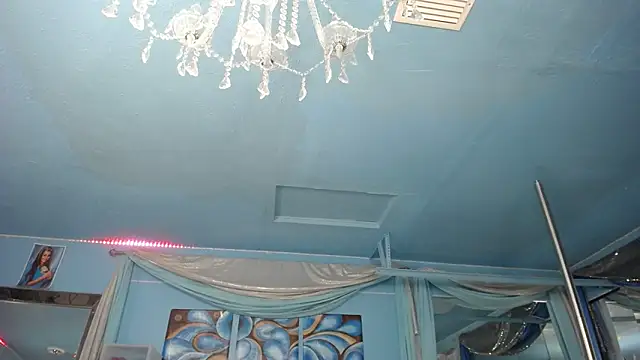 ADRIANNA FOX online show from 02-13-26, 05:40