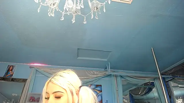 ADRIANNA FOX online show from 11-27-25, 10:43