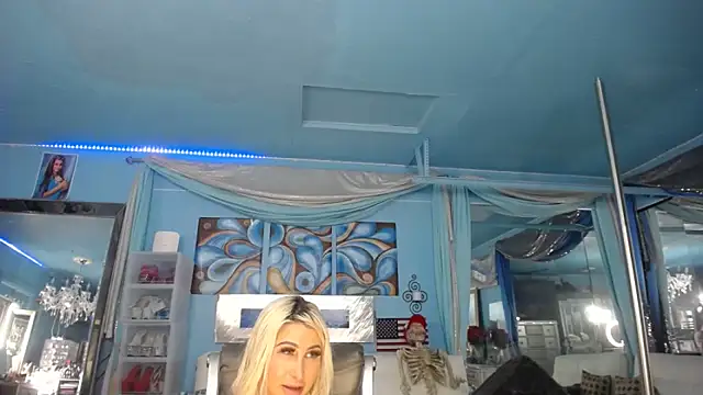 ADRIANNA FOX online show from 04-09-26, 08:59