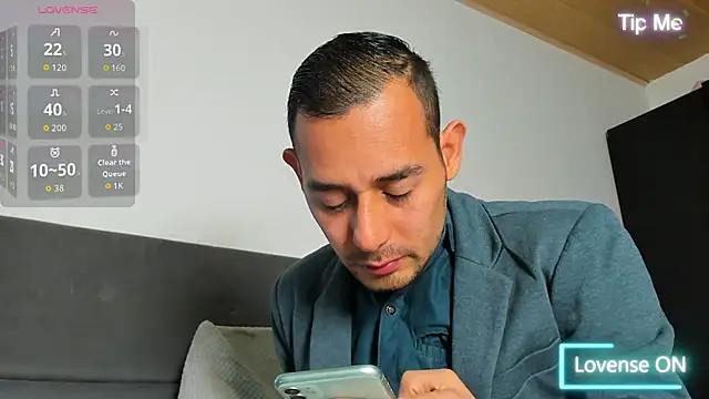 jhonyalzate2 online show from 04-12-26, 03:43