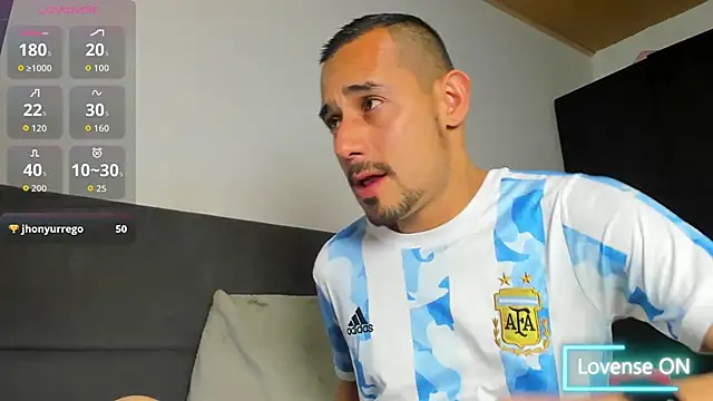 Snapshot of jhonyalzate2 chatting on 02-18-26, 01:58 jhonyalzate2 online show from 02-18-26, 01:58