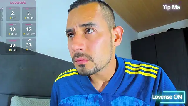 jhonyalzate2 online show from 10-10-25, 12:55