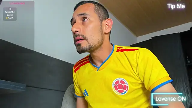 jhonyalzate2 online show from 07-29-26, 04:55