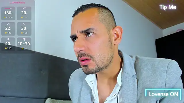 jhonyalzate2 online show from 10-06-25, 01:51