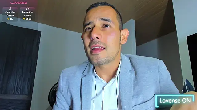 jhonyalzate2 online show from 10-25-25, 02:00