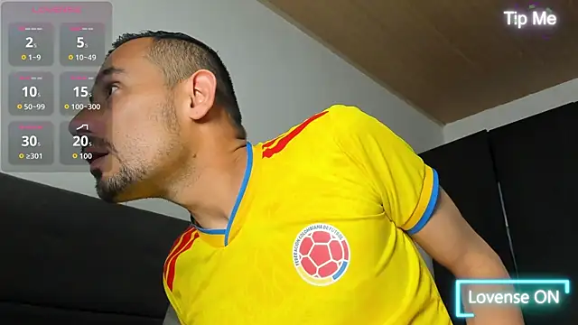 jhonyalzate2 online show from 07-04-26, 11:42