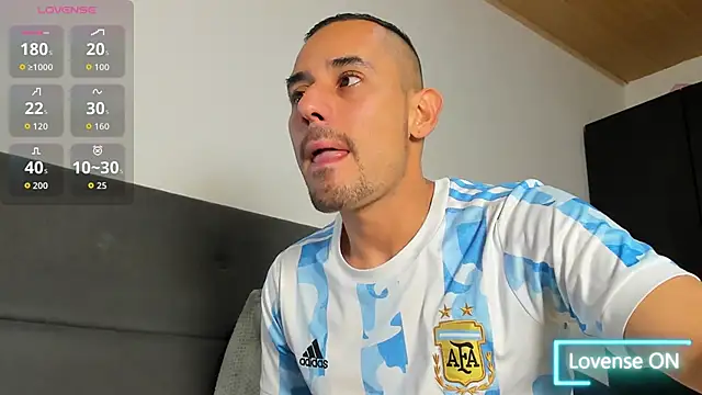 jhonyalzate2 online show from 03-05-26, 02:52