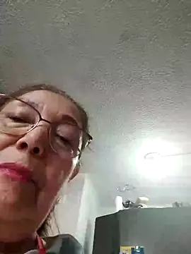 Snapshot of Vicky_Rosse chatting on 04-28-26, 04:55 Vicky Rosse online show from 04-28-26, 04:55