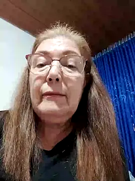 Vicky Rosse online show from 11-18-25, 10:24