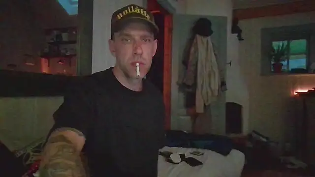 Snapshot of Stock-Holmes chatting on 06-20-26, 12:59 Stock-Holmes online show from 06-20-26, 12:59