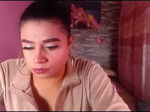 katrinawillff online show from 11-06-25, 05:44