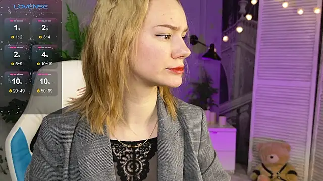 Ramona    online show from 02-08-26, 06:11