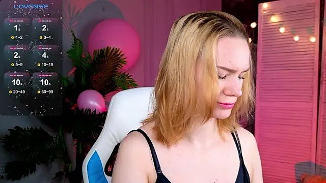 Ramona    online show from 02-18-26, 06:11