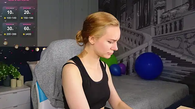 Ramona    online show from 09-28-25, 05:47