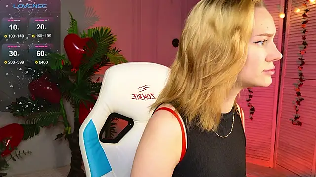 Ramona    online show from 02-09-26, 06:22