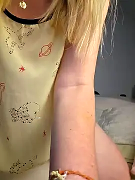 1Sweetnina online show from 12-15-25, 09:42