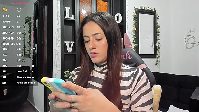 NoahWilliams  online show from 12-02-24, 07:22