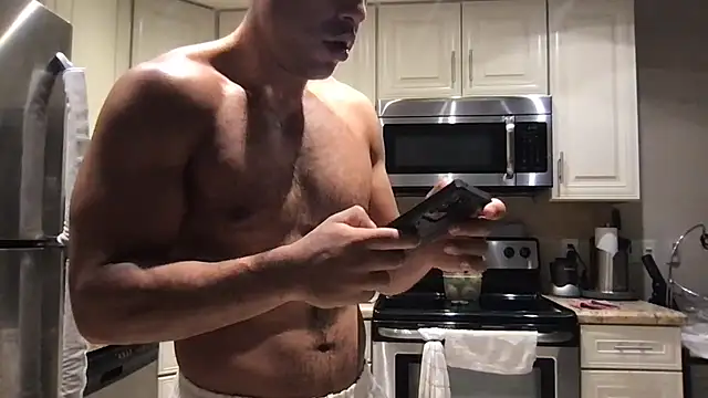 Snapshot of BigGuyMuscle chatting on 06-24-26, 10:40 BigGuyMuscle online show from 06-24-26, 10:40