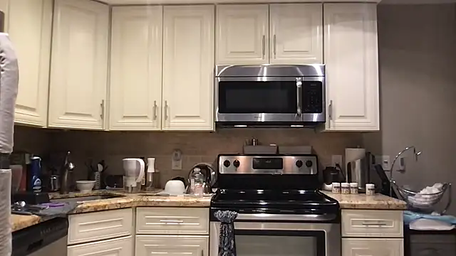 BigGuyMuscle online show from 03-30-26, 08:54