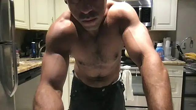 BigGuyMuscle online show from 09-08-25, 08:19