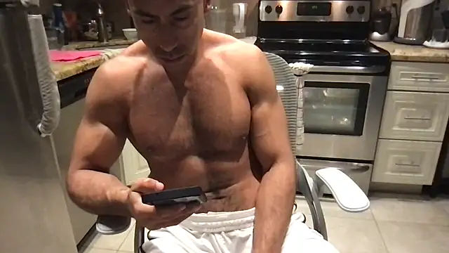 BigGuyMuscle online show from 02-18-26, 07:06