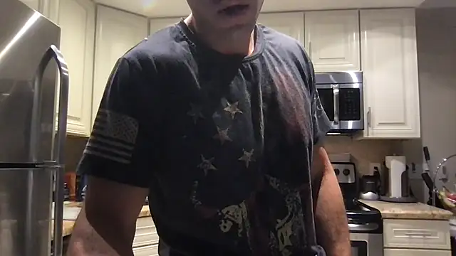 BigGuyMuscle online show from 11-14-25, 05:38