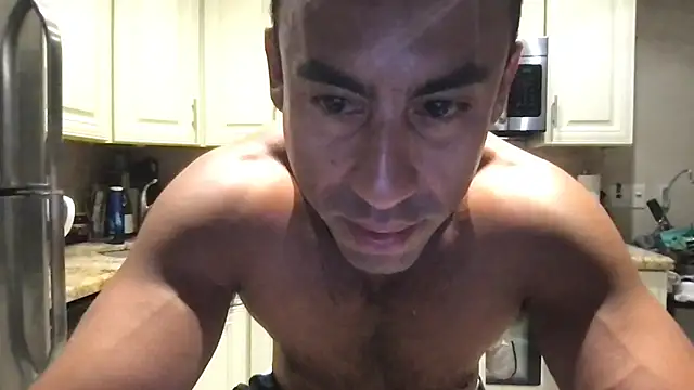 BigGuyMuscle online show from 03-21-25, 05:21