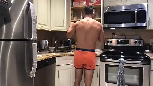 Snapshot of BigGuyMuscle chatting on 05-24-26, 05:02 BigGuyMuscle online show from 05-24-26, 05:02