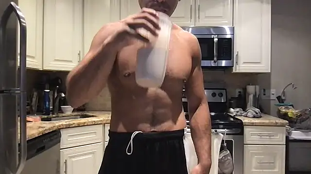 BigGuyMuscle online show from 03-19-25, 09:16