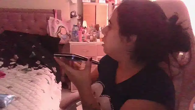 annarose19 online show from 03-25-26, 09:35