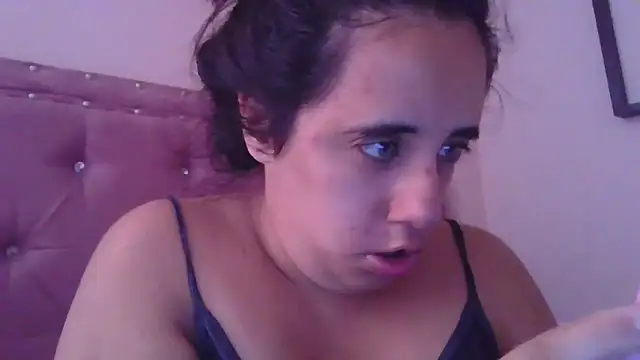 annarose19 online show from 02-02-26, 08:41