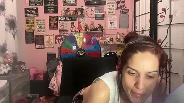 latinacubana online show from 02-22-25, 03:56