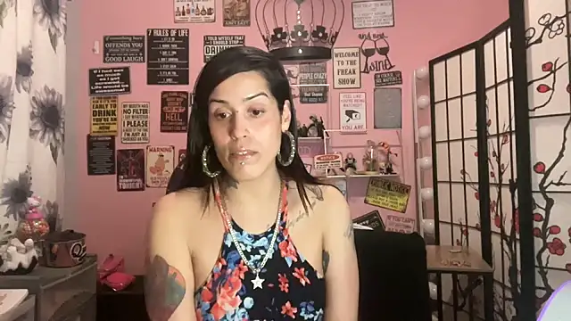 latinacubana online show from 02-05-25, 06:13