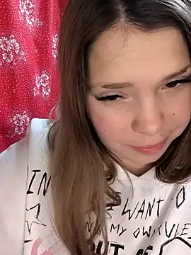 Zuli Kiska online show from 12-13-25, 08:26