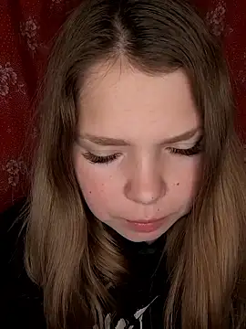 Zuli Kiska online show from 12-19-25, 08:11