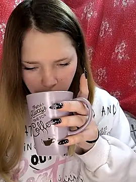 Zuli Kiska online show from 03-15-26, 07:54