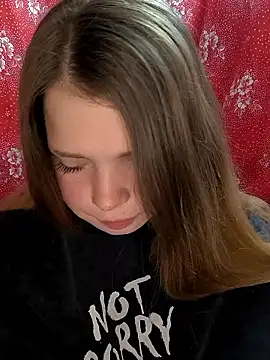Snapshot of Zuli_Kiska chatting on 05-07-26, 07:39 Zuli Kiska online show from 05-07-26, 07:39