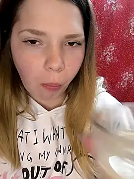 Zuli Kiska online show from 03-10-26, 07:29