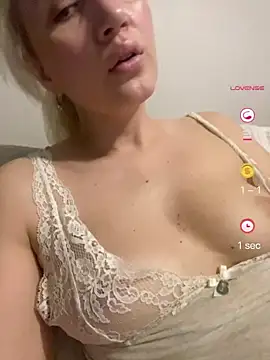 YourBlondee online show from 06-08-26, 01:44
