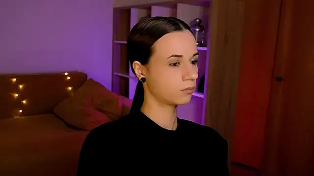 ItsAlisia online show from 02-10-26, 01:54