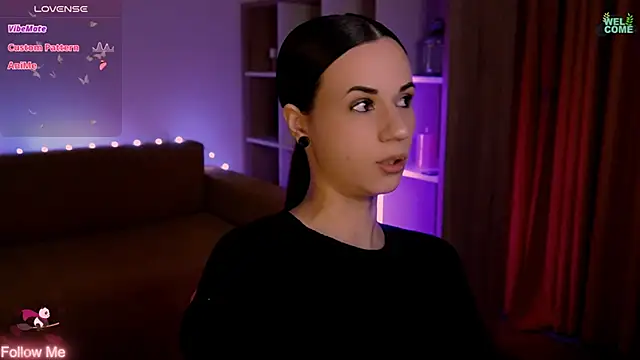 ItsAlisia online show from 04-15-26, 05:35