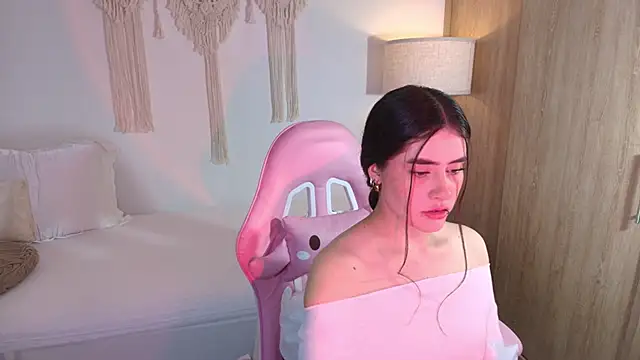 iriswest  online show from 12-21-25, 12:57