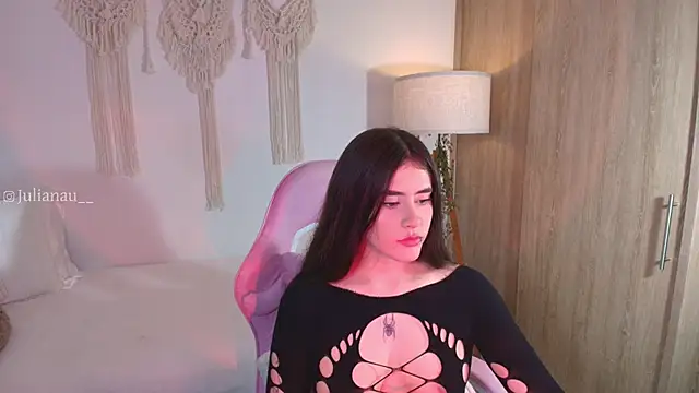 iriswest  online show from 12-01-25, 12:00