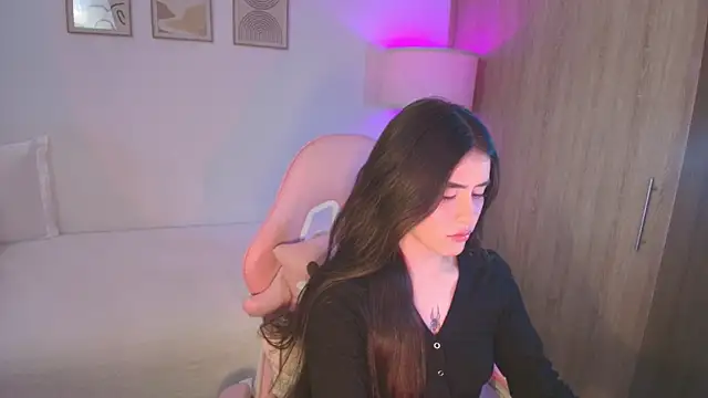 Snapshot of iriswest_ chatting on 10-03-25, 11:50 iriswest  online show from 10-03-25, 11:50