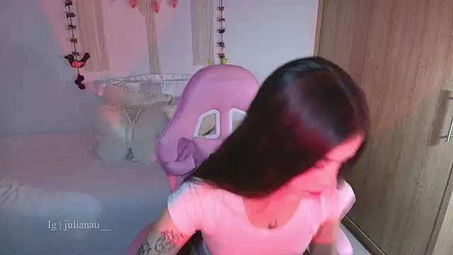 iriswest  online show from 03-19-26, 12:21