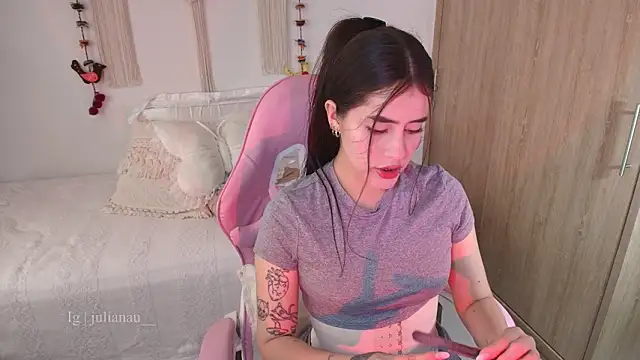 iriswest  online show from 03-14-26, 10:49