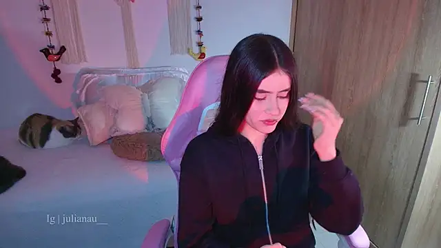 iriswest  online show from 03-25-26, 12:00