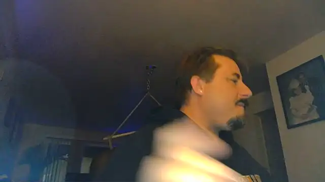 Snapshot of JBizzy69 chatting on 05-09-26, 12:58 JBizzy69 online show from 05-09-26, 12:58