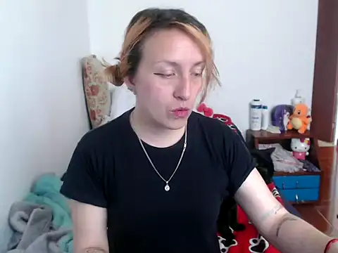 kittykalor09 online show from 03-05-25, 03:07