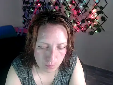 Snapshot of kittykalor09 chatting on 05-13-26, 02:07 kittykalor09 online show from 05-13-26, 02:07